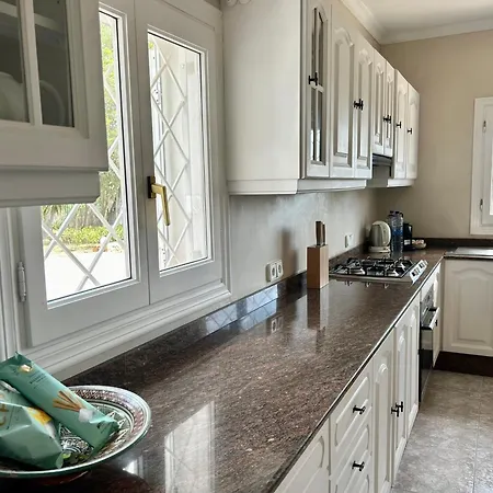 Walk To Unvrs & Amnesia - 4Br Finca - Private Pool & Forest Βίλα